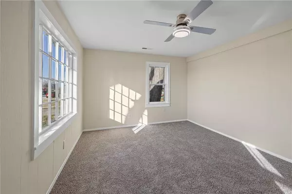 1015 12th Street, Rogers, AR 72756