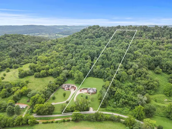 113 Agee Branch Ln, Hickman, TN 38567