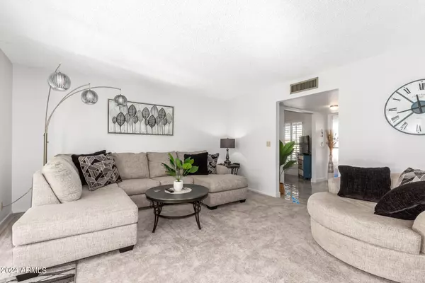 4649 E DELTA Avenue, Mesa, AZ 85206