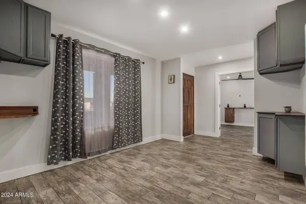 923 W MESQUITE Street, Chandler, AZ 85225