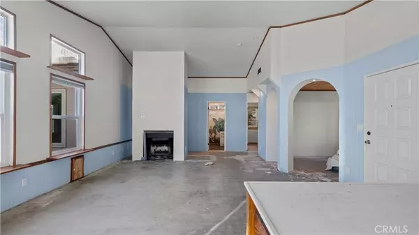 5817 Summer Country DR, Bakersfield, CA 93313