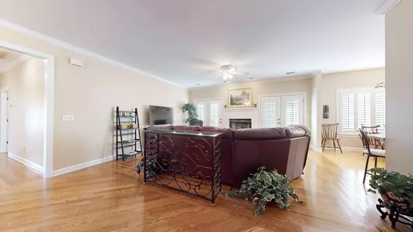 2907 Stewart Campbell Pt, Thompsons Station, TN 37179