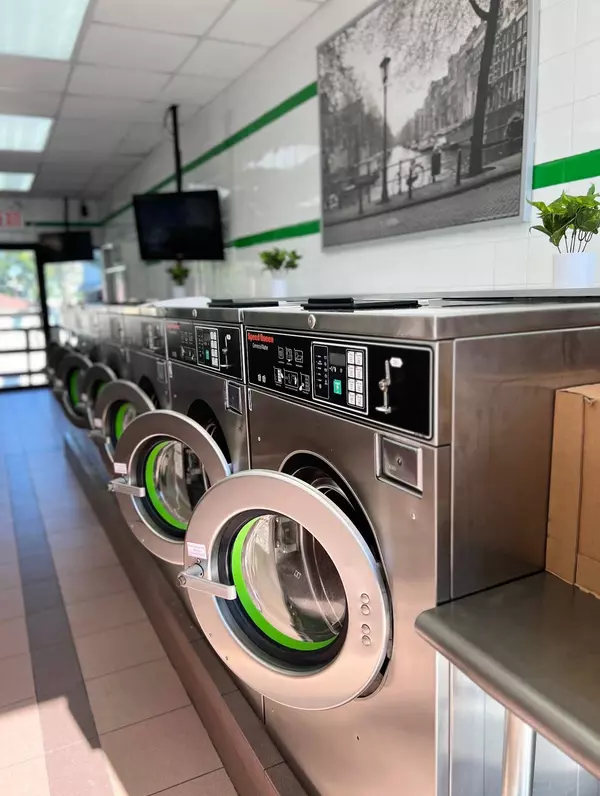 441 Castleton Ave, Staten Island, NY 10301