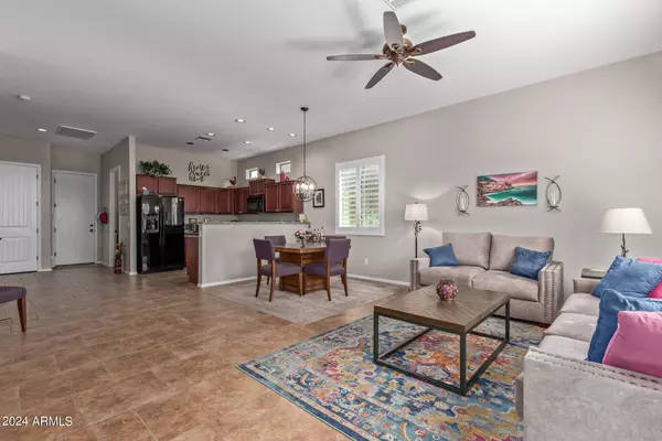 6202 E MCKELLIPS Road #188, Mesa, AZ 85215