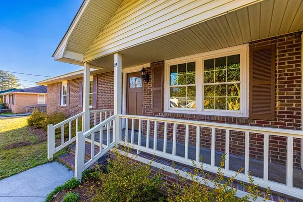 25 Branch St, Manning, SC 29102