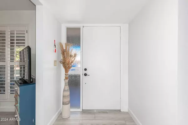 4649 E DELTA Avenue, Mesa, AZ 85206