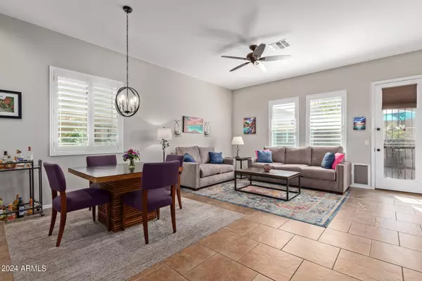 6202 E MCKELLIPS Road #188, Mesa, AZ 85215