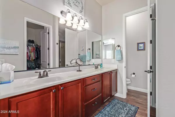 6202 E MCKELLIPS Road #188, Mesa, AZ 85215