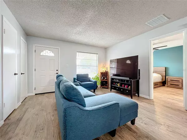 117 HIDDEN LAKE DR, Sanford, FL 32773