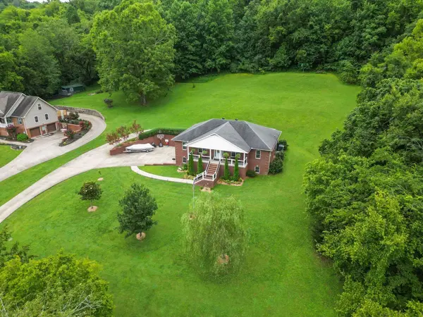 113 Agee Branch Ln, Hickman, TN 38567