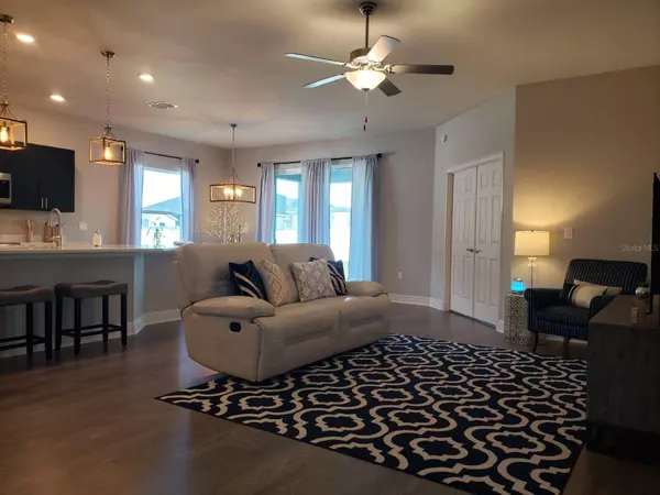 330 TRAVELERS CREEK DR, Auburndale, FL 33823