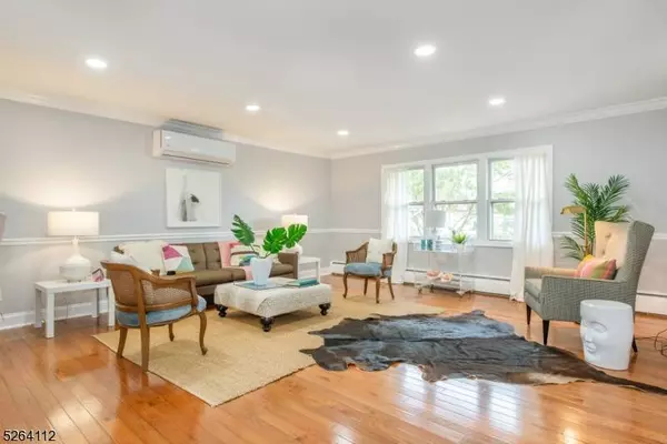 85 Scoles Ave, Clifton City, NJ 07012