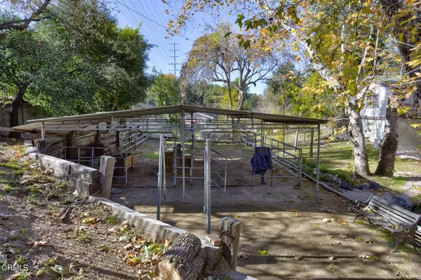 10247 Sunland BLVD, Sunland, CA 91040