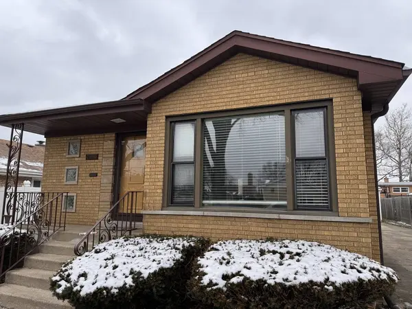 4956 S Harnew S Road, Oak Lawn, IL 60453