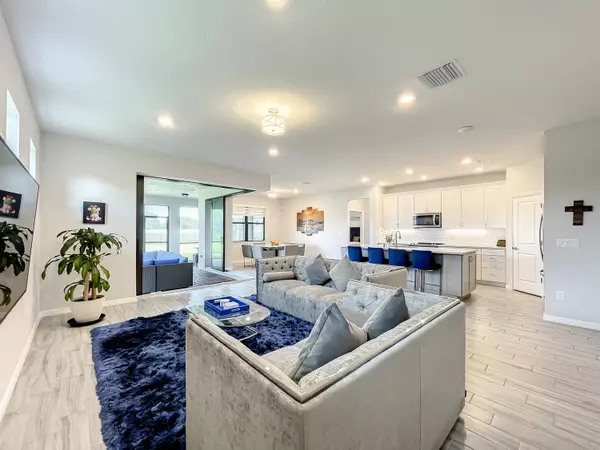 8280 NW 83rd ST, Tamarac, FL 33321