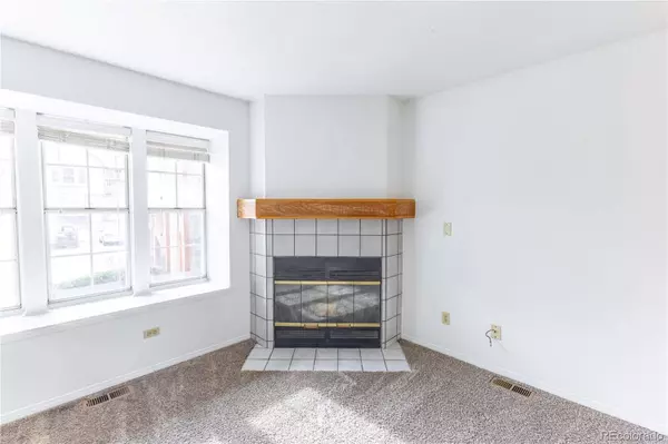 9633 W Chatfield AVE #F, Littleton, CO 80128