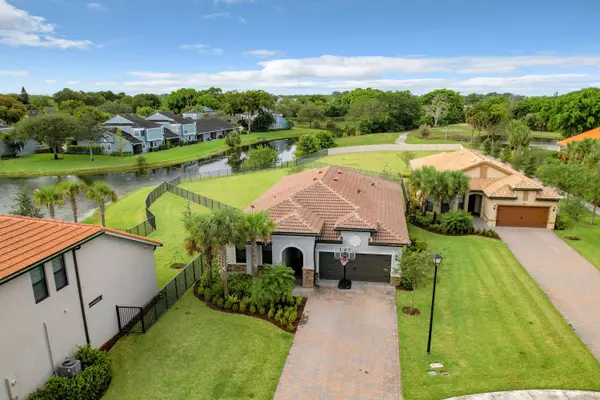 8280 NW 83rd ST, Tamarac, FL 33321