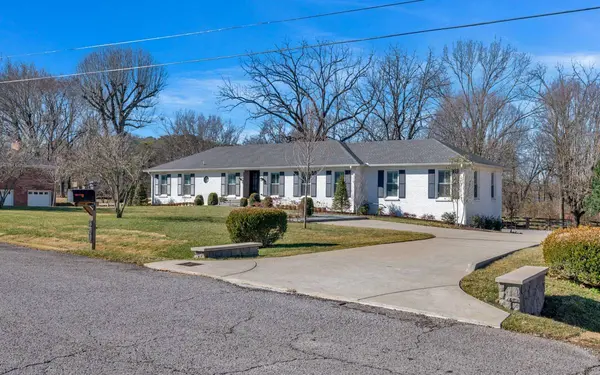 200 Gilbert Dr, Franklin, TN 37064