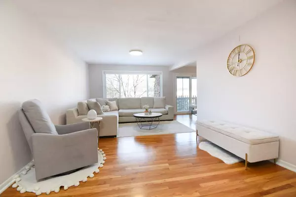 940 E Old Willow Road #305, Prospect Heights, IL 60070