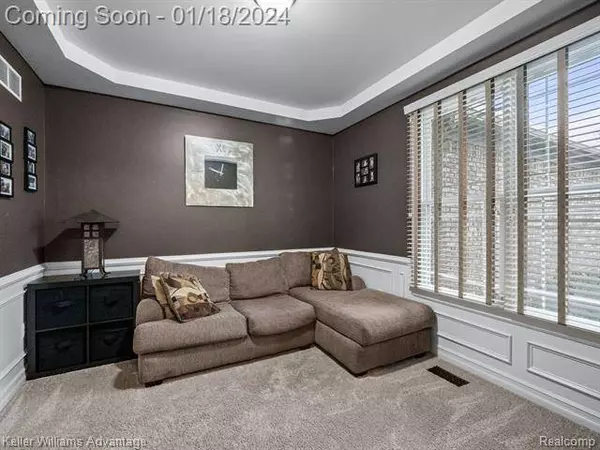 2257 White Hawk Trail, Howell, MI 48843