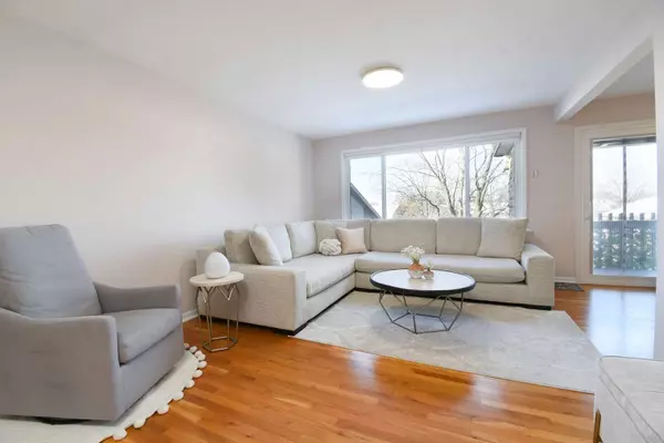 940 E Old Willow Road #305, Prospect Heights, IL 60070