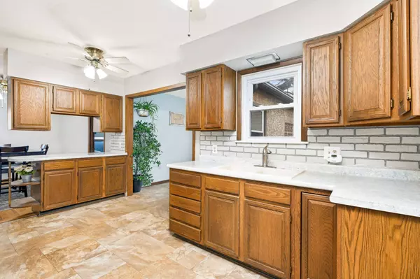 1821 Margaret ST, Saint Paul, MN 55119