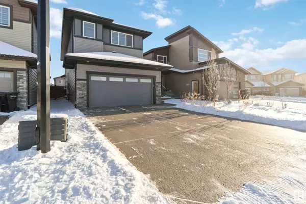 7412 CHIVERS CR SW, Edmonton, AB T6W 4M2