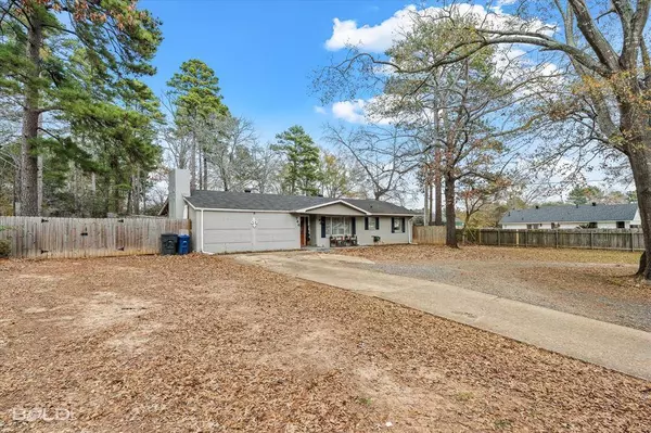 746 Flournoy Lucas Road, Shreveport, LA 71118