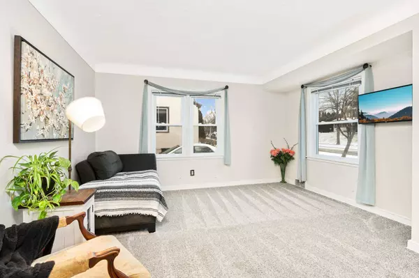 1821 Margaret ST, Saint Paul, MN 55119