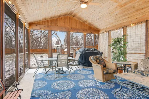 1821 Margaret ST, Saint Paul, MN 55119