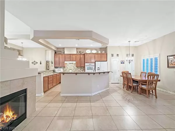 8114 Luna Sera Avenue, Las Vegas, NV 89178