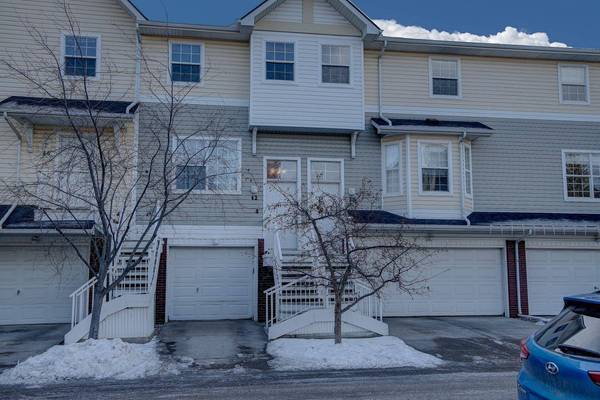 42 Prestwick Acres LN SE, Calgary, AB T2Z3Y1