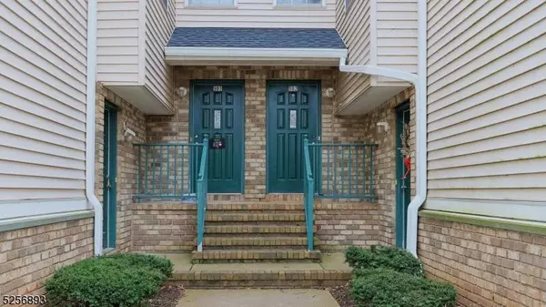 902 Rhoads Dr, Montgomery Twp., NJ 08502