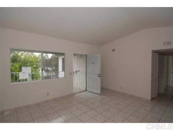 1071 Madden AVE N #D, San Diego, CA 92154