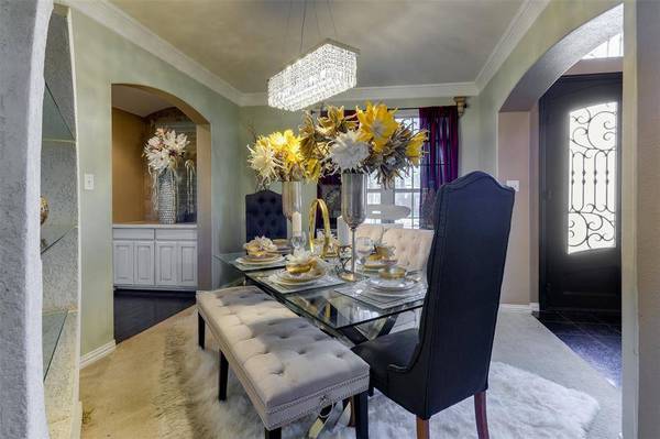 3023 Pamplona, Grand Prairie, TX 75054