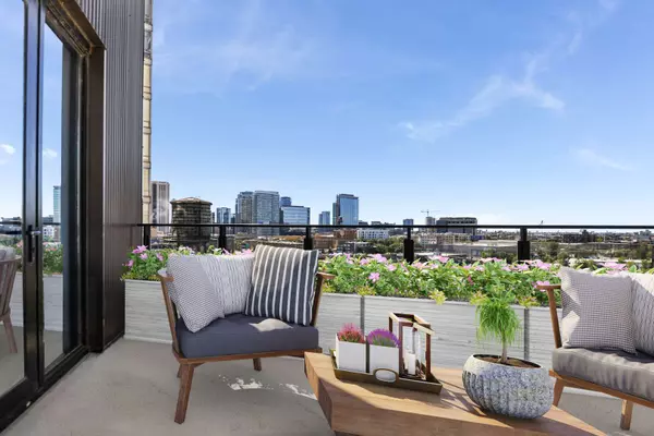 676 N Kingsbury ST #PH01, Chicago, IL 60654