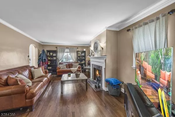 851 Hueston St, Union Twp., NJ 07083