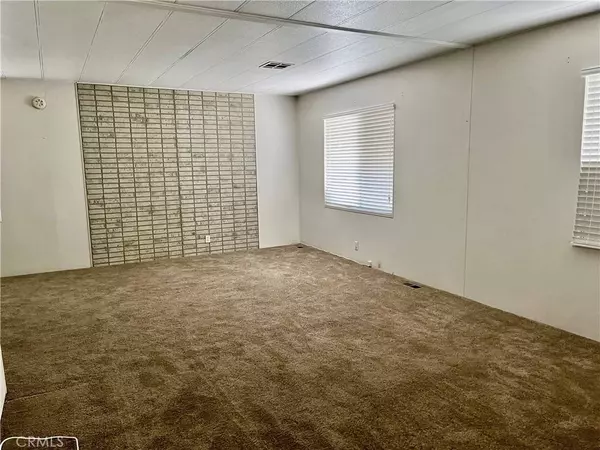 260 N Lyon #21, Hemet, CA 92543