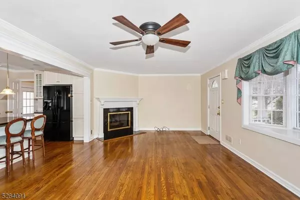 73 Mountain Ave, Pequannock Twp., NJ 07444