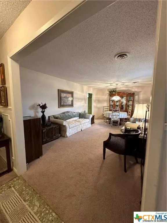 2026 County Road 400, Yoakum, TX 77995