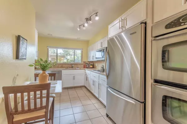 88 Montsalas DR, Monterey, CA 93940