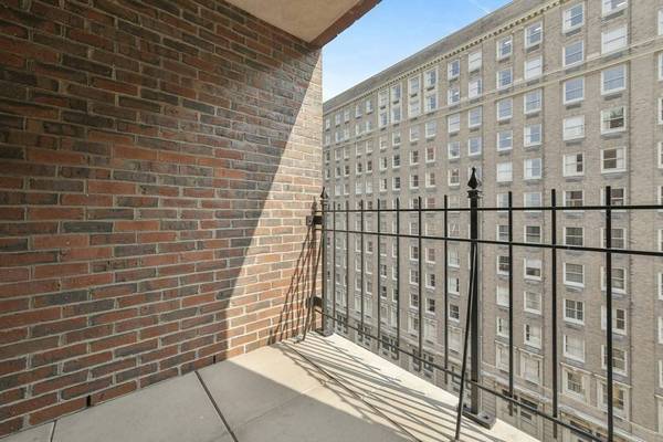 300 Boylston Street #907, Boston, MA 02116