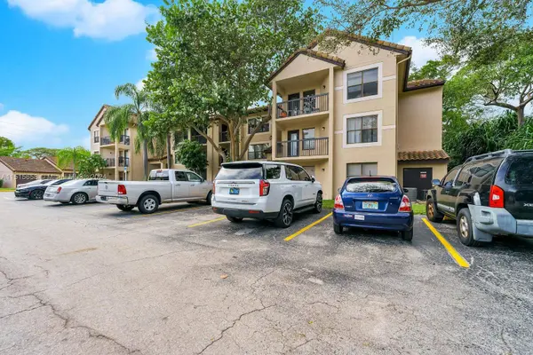 4221 W Mcnab Rd #43, Pompano Beach, FL 33069