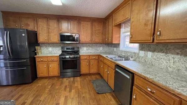 250 Sable Trace DR, Acworth, GA 30102