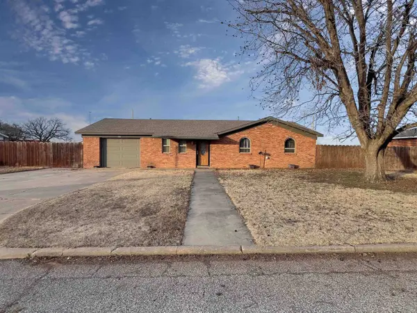 615 8th, Cherokee, OK 73728