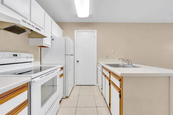 4221 W Mcnab Rd #43, Pompano Beach, FL 33069