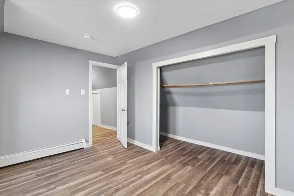 8 Cranshaw Pl, Lawrence, MA 01841