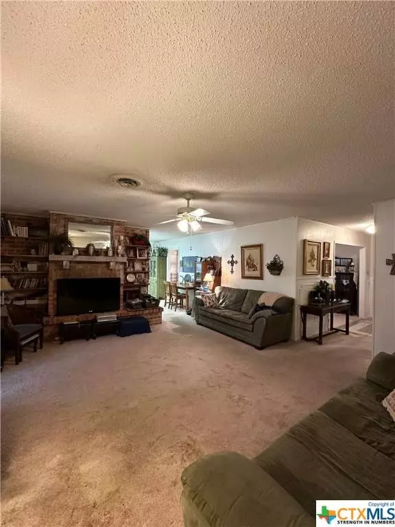 2026 County Road 400, Yoakum, TX 77995