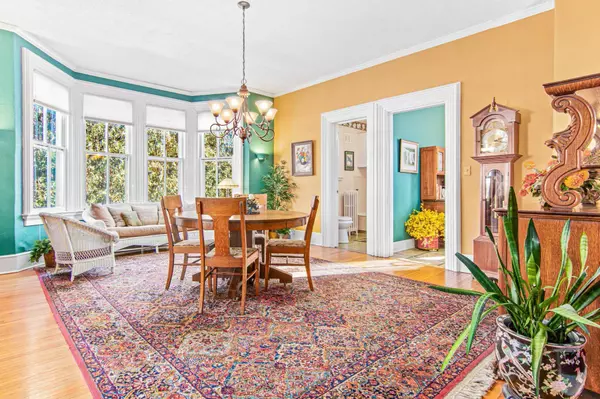 333 1/2 W 2nd, Waconia, MN 55387