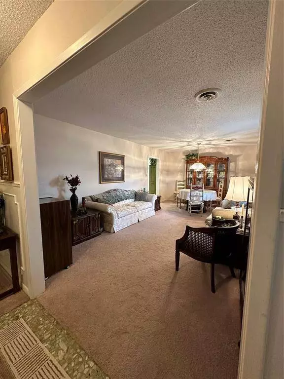 2026 County Road 400, Yoakum, TX 77995